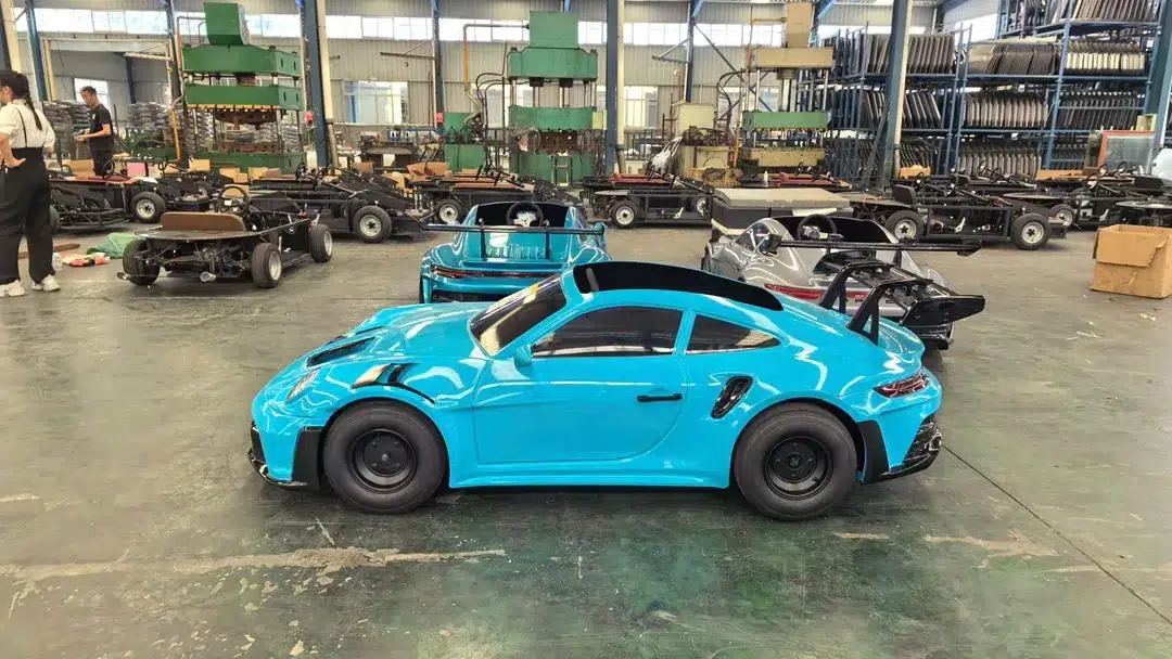 GT3 Widebody Sport Go-Karts — single-seat image for commercial closed-venue electric go-kart buyers