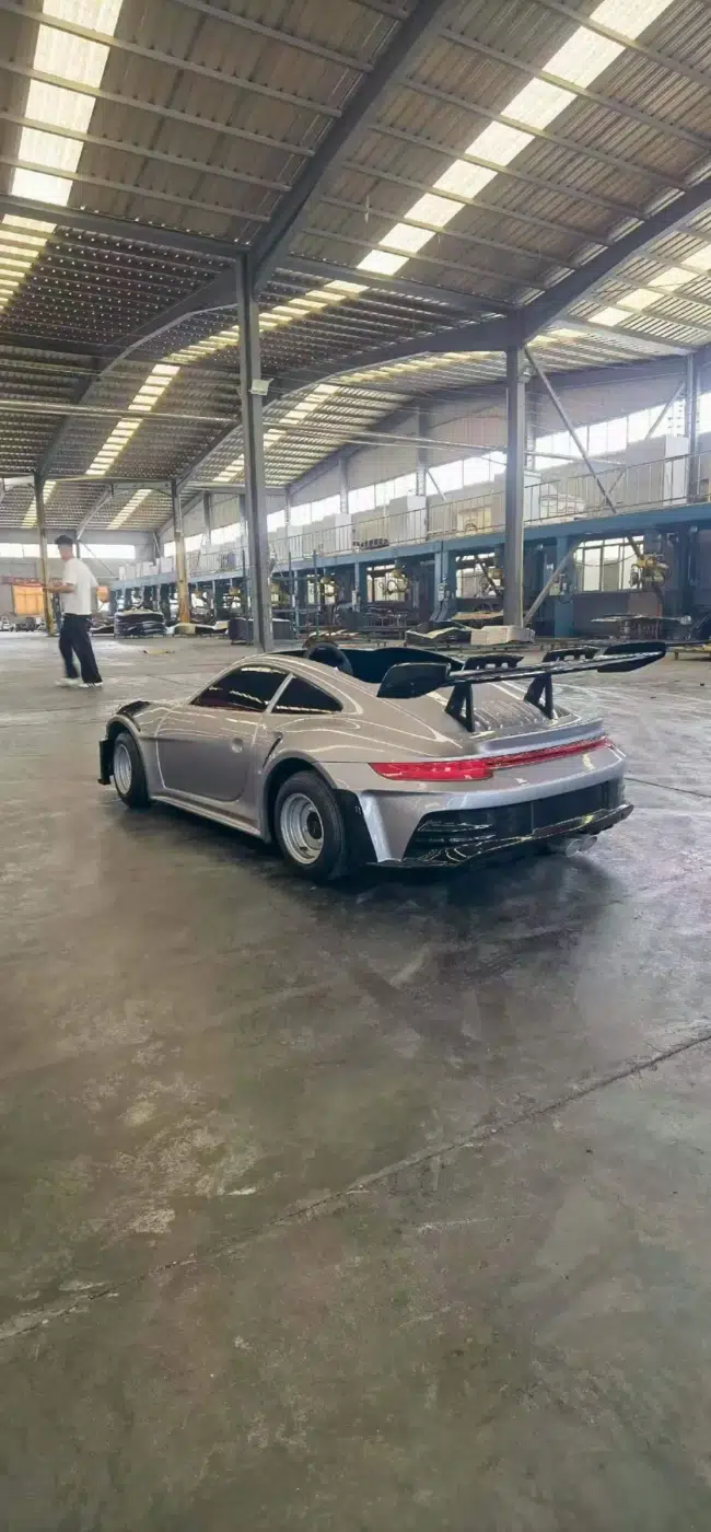 GT3 Widebody Sport Go-Karts — single-seat image for commercial closed-venue electric go-kart buyers